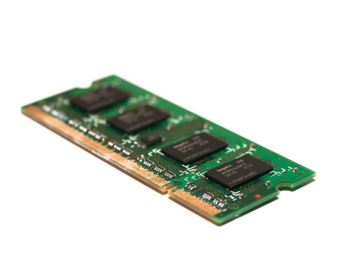 memória RAM para notebook vale a pena